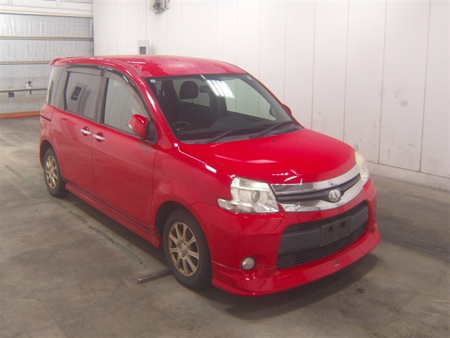 TOYOTA SIENTA 2011