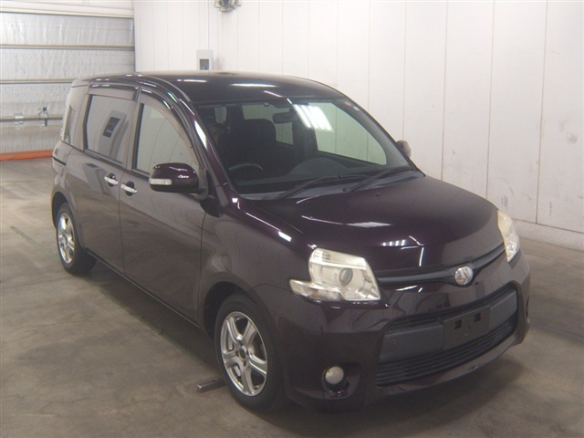 TOYOTA SIENTA 2012