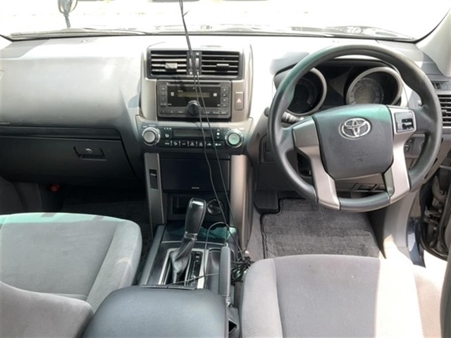 TOYOTA LAND CRUISER PRADO 2012