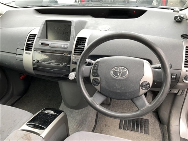 TOYOTA PRIUS 2010