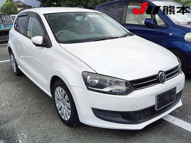 VOLKSWAGEN POLO 2012