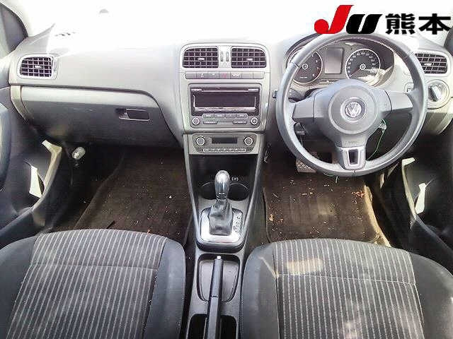 VOLKSWAGEN POLO 2012