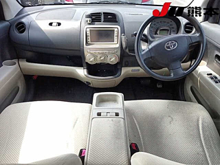TOYOTA PASSO 2010