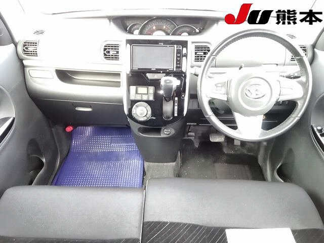 DAIHATSU TANTO 2015