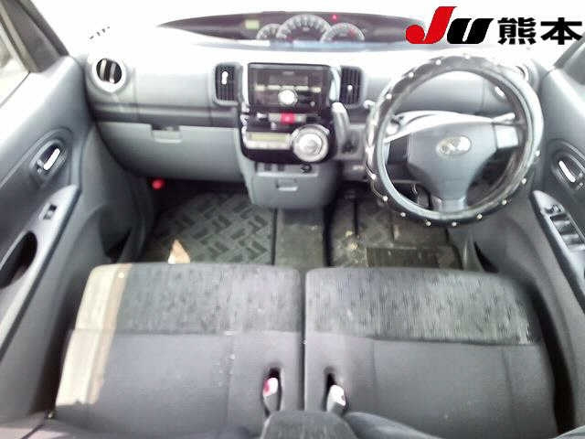 DAIHATSU TANTO 2010
