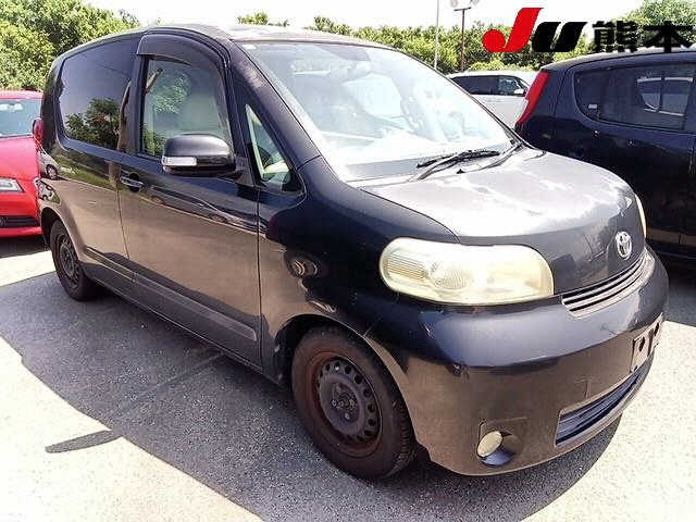 TOYOTA PORTE 2009