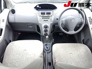 TOYOTA VITZ 2008