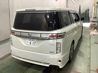 NISSAN ELGRAND 2011