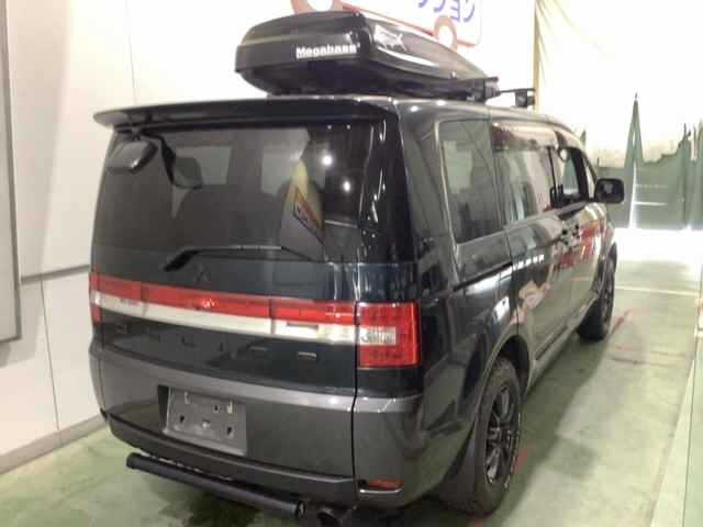 MITSUBISHI DELICA D5 2009