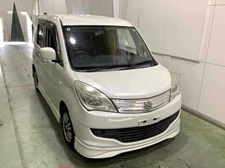 SUZUKI SOLIO 2011