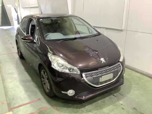 PEUGEOT 208 2013