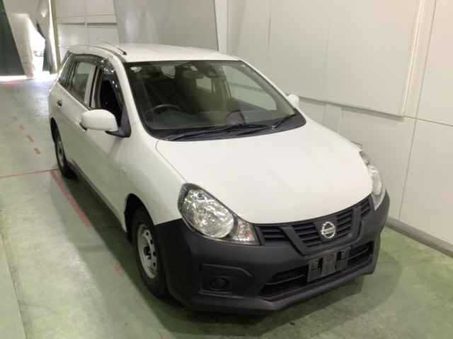 NISSAN AD 2020