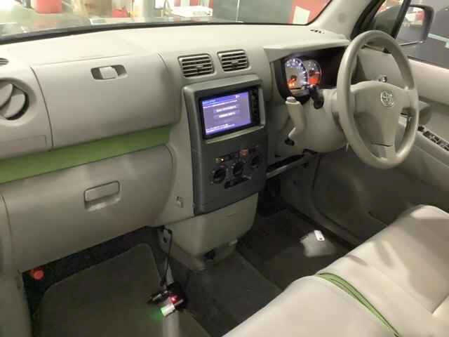 TOYOTA PIXIS SPACE 2015