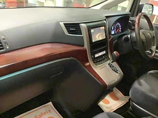 TOYOTA VELLFIRE 2008