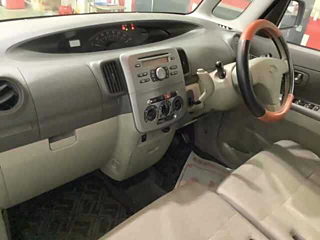 DAIHATSU TANTO 2011