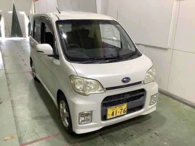 SUBARU LUCRA 2010
