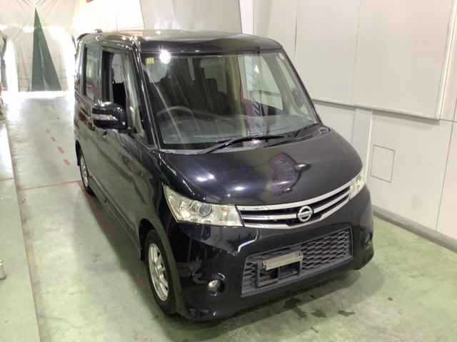 NISSAN ROOX 2010