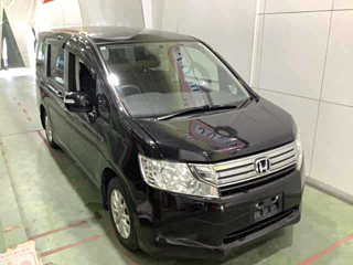 HONDA STEP WAGON 2012