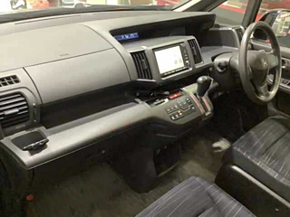 HONDA STEP WAGON 2012