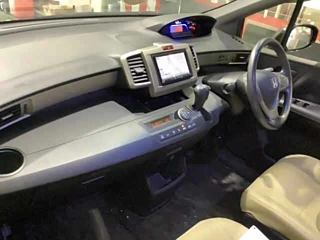 HONDA FREED 2012