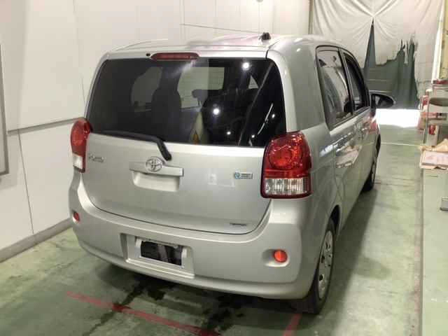 TOYOTA PORTE 2012