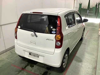 DAIHATSU MIRA 2010