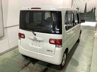 DAIHATSU TANTO 2010