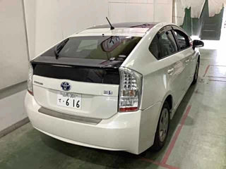 TOYOTA PRIUS 2011