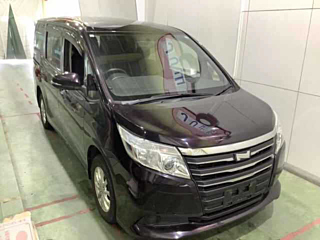 TOYOTA NOAH 2017