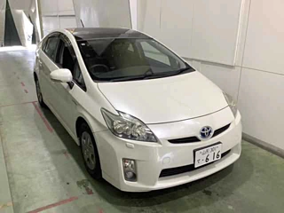TOYOTA PRIUS 2011