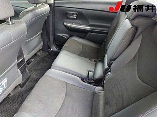 TOYOTA PRIUS ALPHA 2015