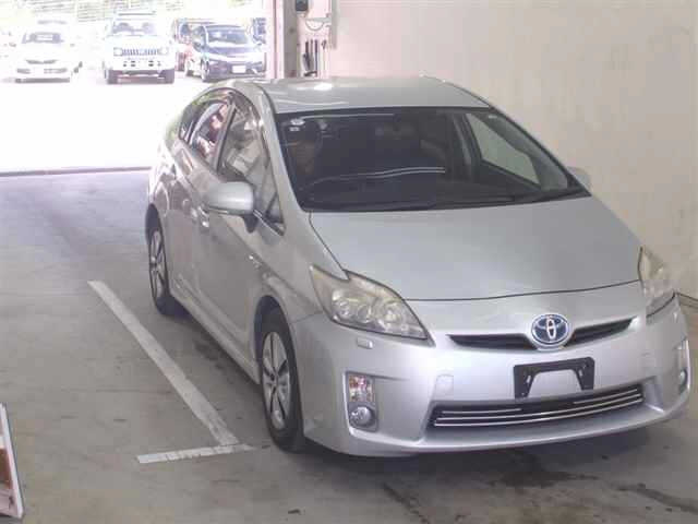 TOYOTA PRIUS 2011