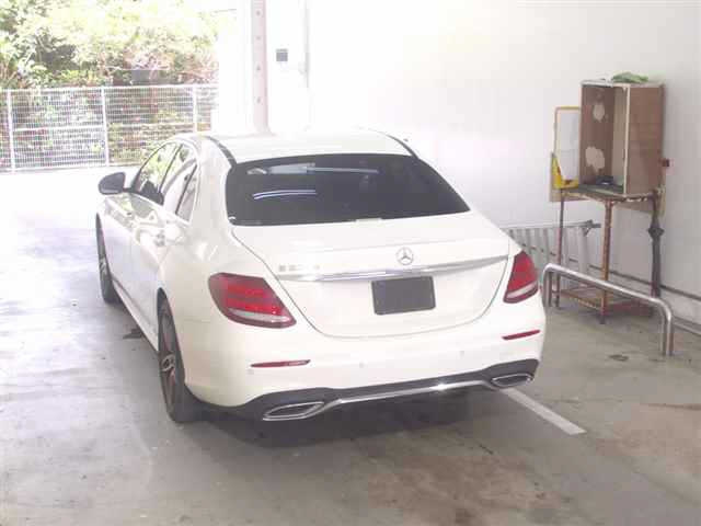 MERCEDES BENZ E CLASS 2018