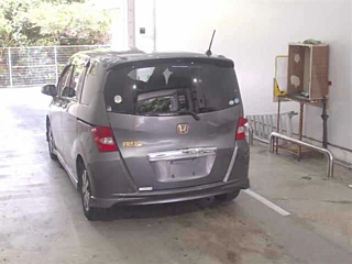 HONDA FREED 2009