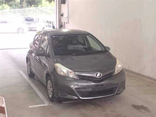 TOYOTA VITZ 2011