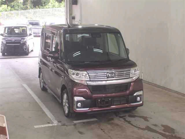 DAIHATSU TANTO 2017