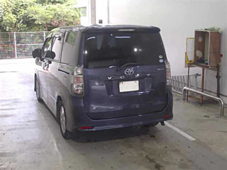 TOYOTA VOXY 2008
