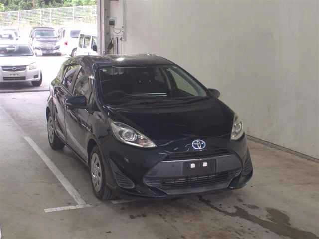 TOYOTA AQUA 2018