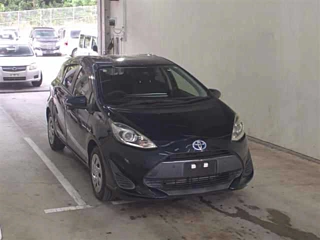 TOYOTA AQUA 2018