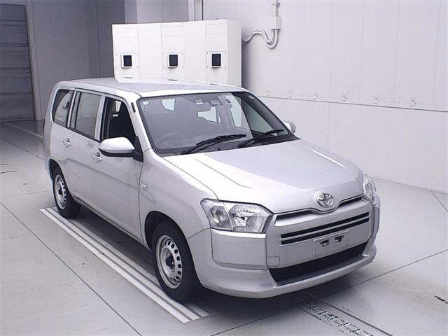 TOYOTA PROBOX 2022