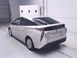 TOYOTA PRIUS 2018
