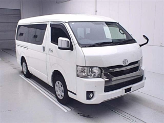TOYOTA HIACE VAN 2021