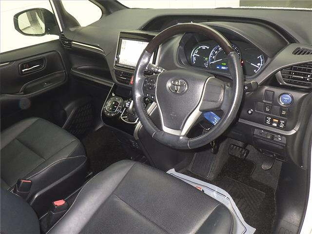 TOYOTA ESQUIRE 2015