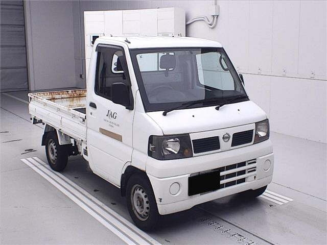 NISSAN CLIPPER TRUCK 2010