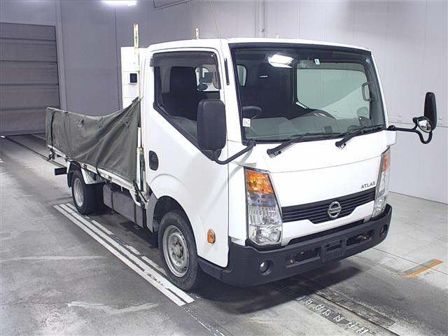 NISSAN ATLAS 2015