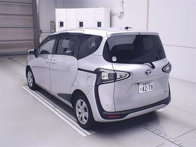 TOYOTA SIENTA 2022