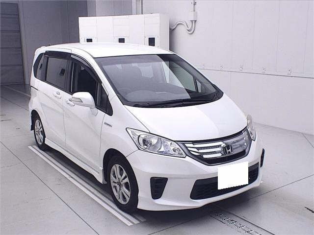 HONDA FREED 2013
