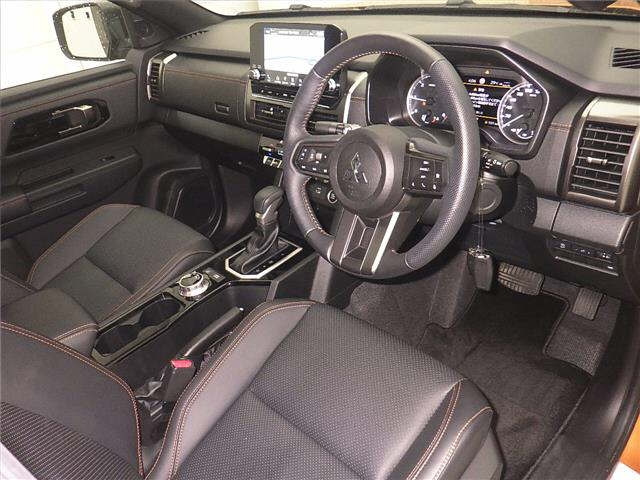 MITSUBISHI TRITON 2024