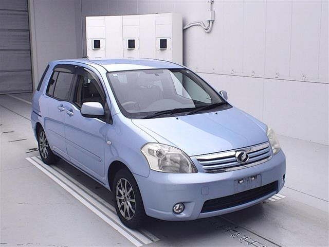 TOYOTA RAUM 2008