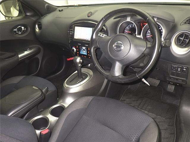 NISSAN JUKE 2012